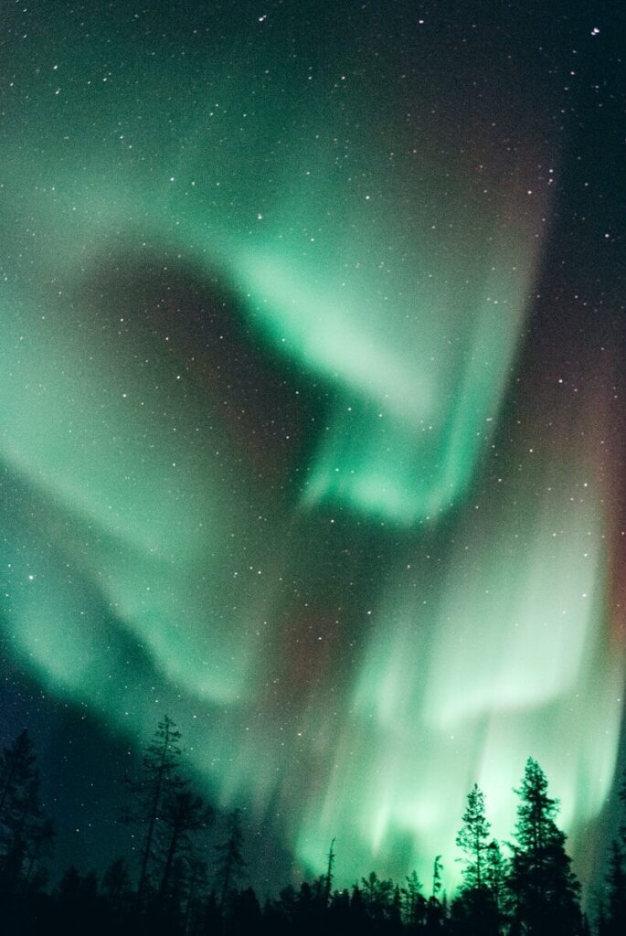 aurora boreal à noite