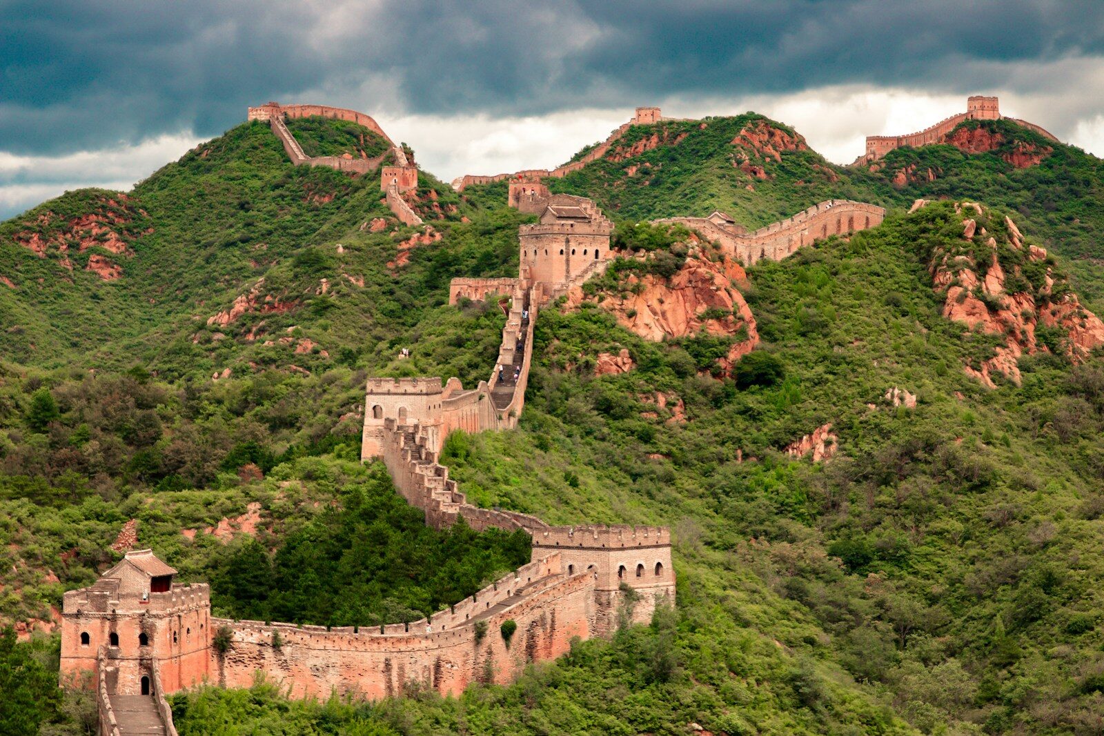 China in Three Chapters: Beijing, Sichuan & Chongqing | 13 April 2027